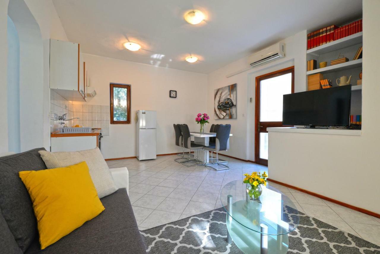 Apartment In Murter Exteriér fotografie
